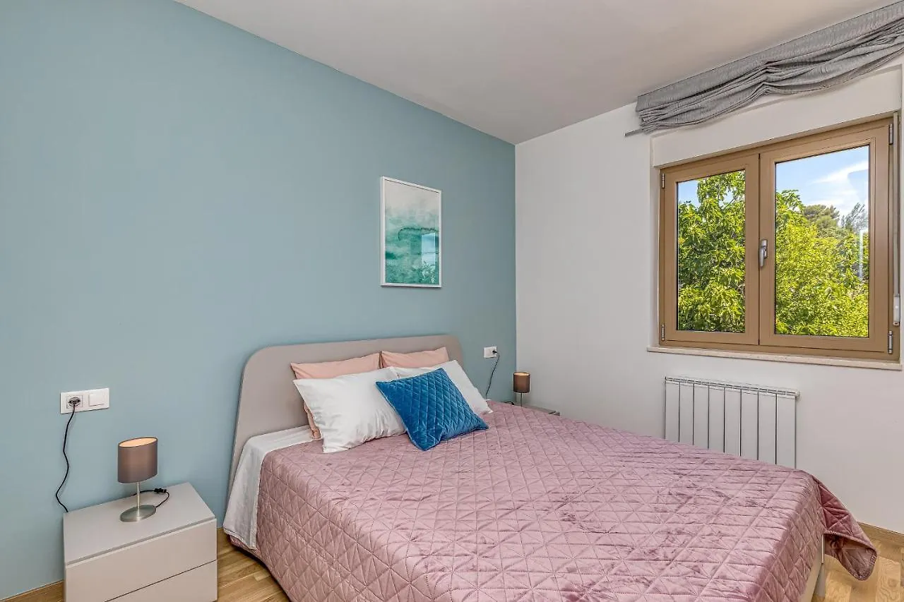Apartment Stoja Pula
